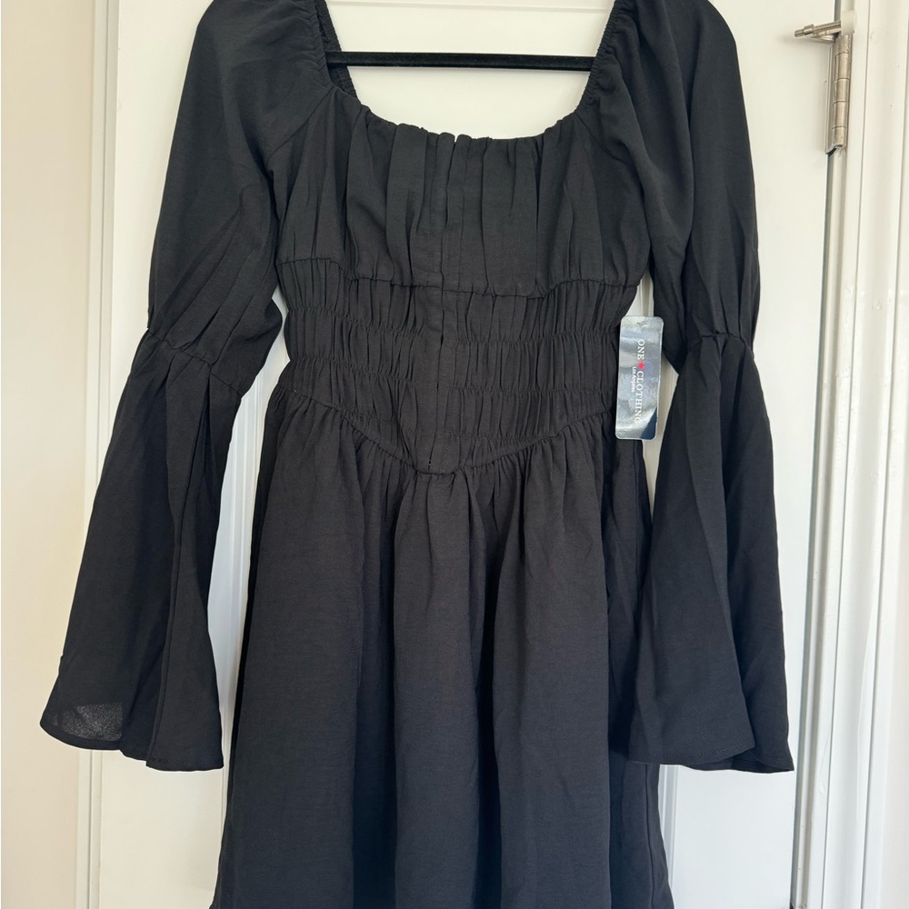 Elegant Black Long Sleeve Dress